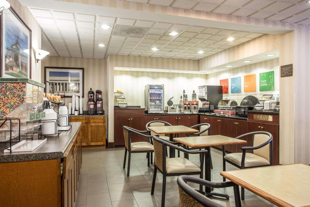 Comfort Inn & Suites Ftjackson Maingate Columbia Esterno foto